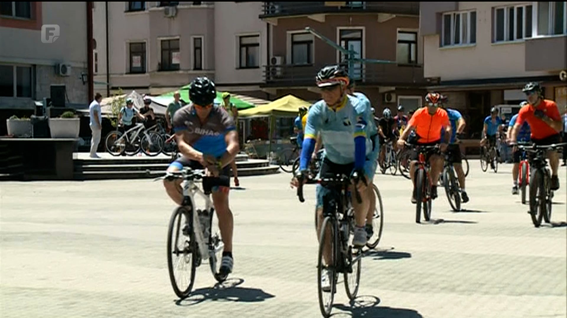 Krenuo biciklistički maraton Bihać – Kozarac, odaju počast nevino ubijenim